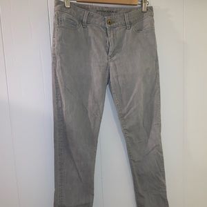 Gray wash, skinny fit denim